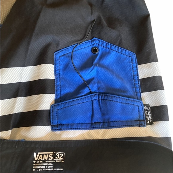 Vans Off The Wall Surf Board Shorts - Picture 3 of 4